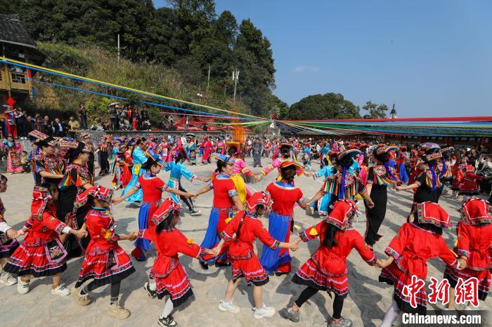 门徒平台登录：贵州江口：欢庆羌历年